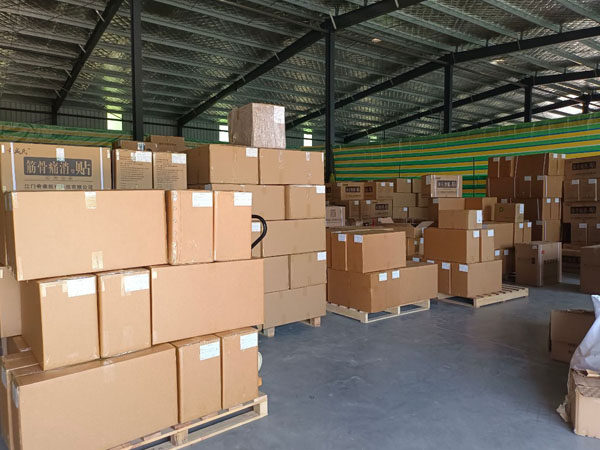 膏藥加工廠家非標定制發貨現場-今世康車間紀實 膏藥加工廠家非標定制發貨現場-今世康車間紀實