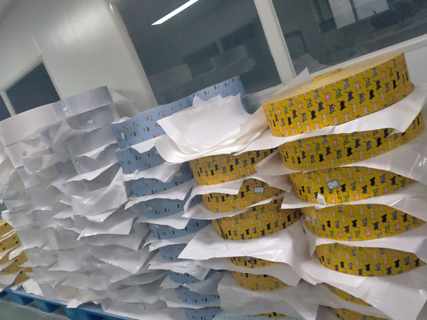 膏藥代加工公司代加工膏藥原料與包裝材料由誰(shuí)提供? 膏藥代加工公司代加工膏藥原料與包裝材料由誰(shuí)提供?